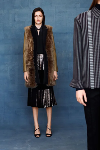 Look 17